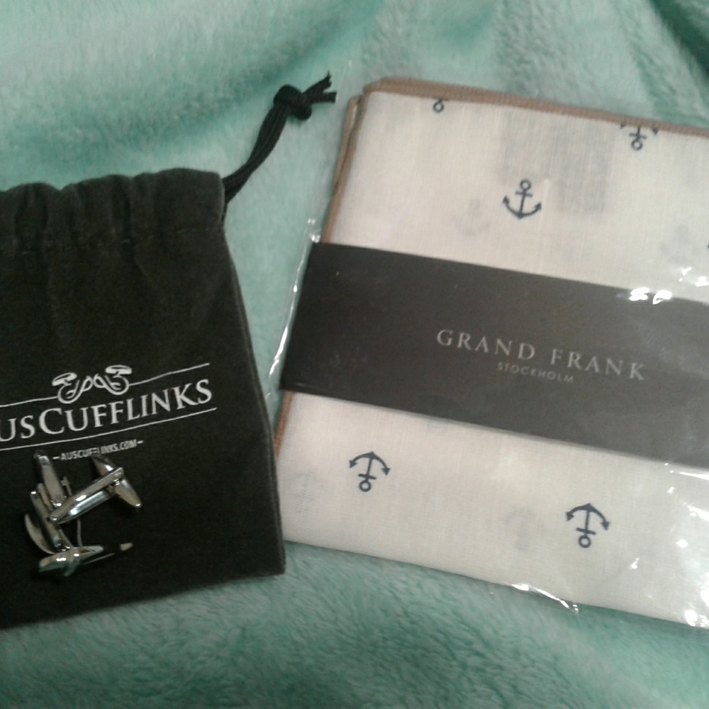 Cufflinks and Hankie
